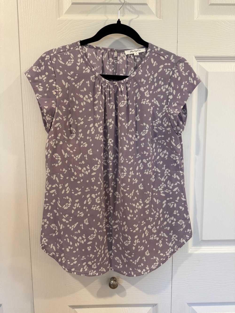 NWOT Kaden Pleated Short Sleeve Blouse - Lavender Print